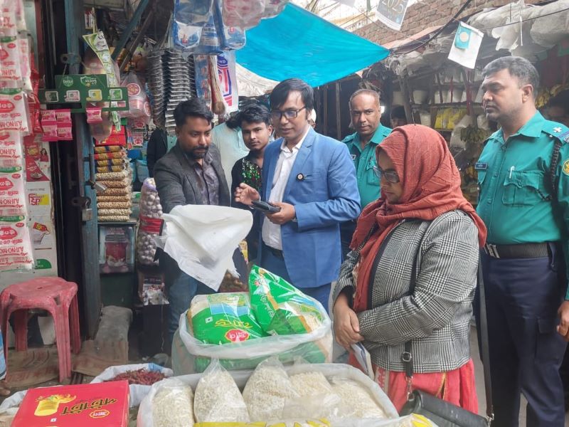 বায়ু ও শব্দদূষণে এক দিনে জরিমানা ১৩ লাখ টাকা, ৪৬৭৫ কেজি পলিথিন জব্দ